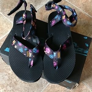 Teva flatform flip flops